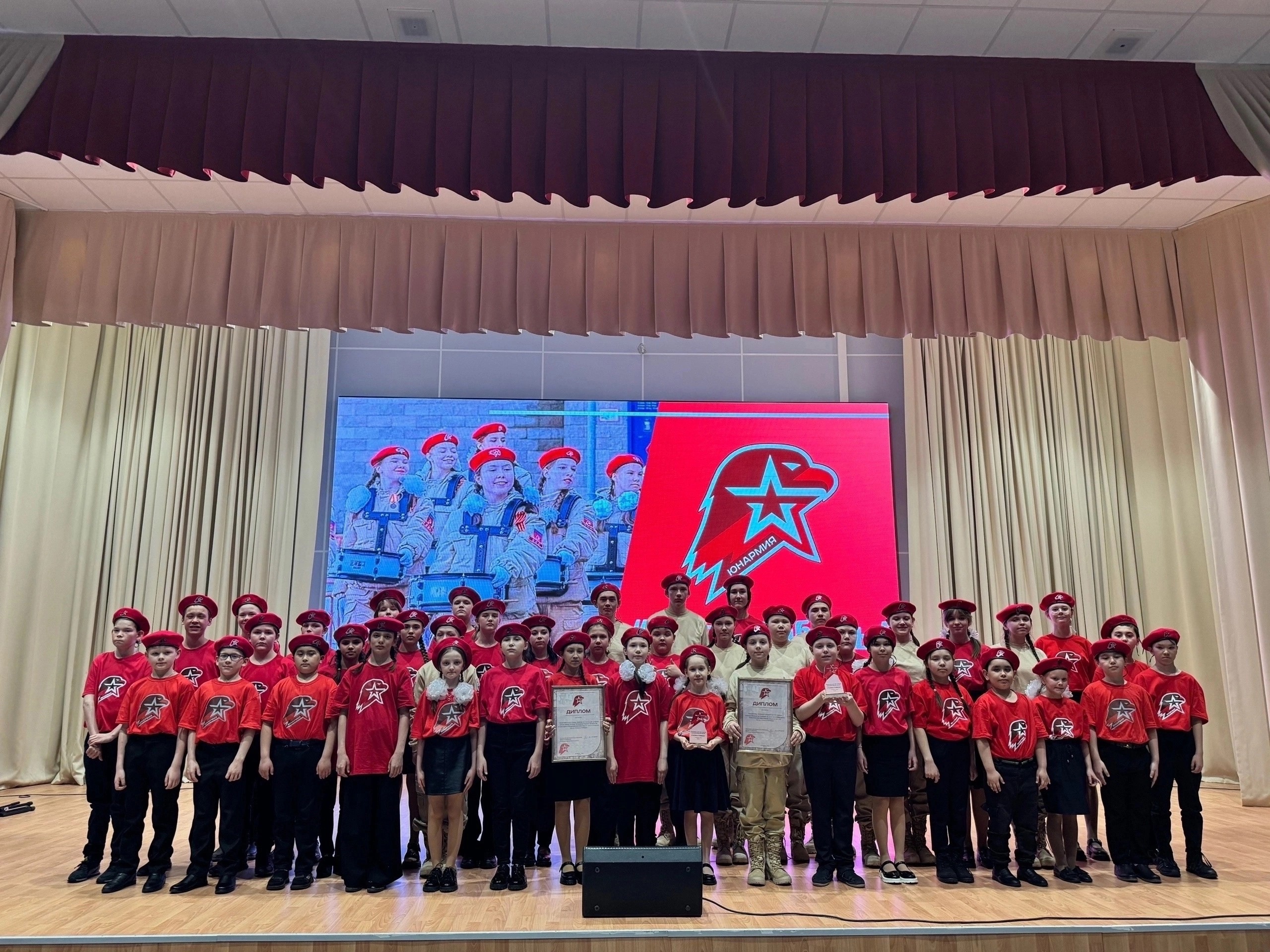 В школе 3 состоялся ежегодный региональный Юнармейский фестиваль патриотической песни «Голоса Победы».