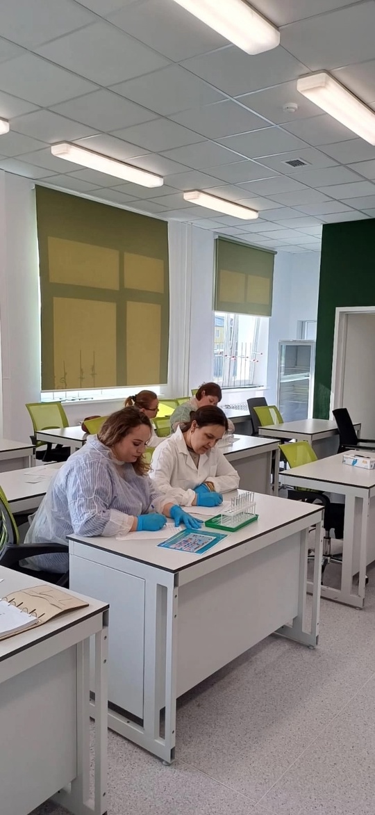 ✨?В первую неделю июня проводились курсы для учителей химии..